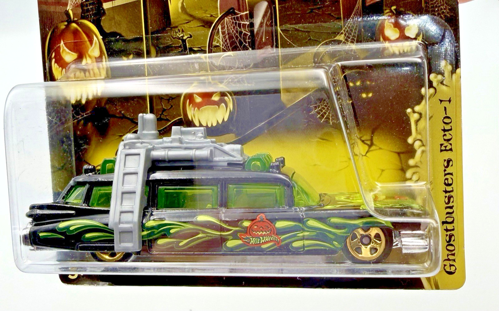 Hot wheels Ghostbusters ECTO-1 Happy Halloween 2013 Kroger Exclusive