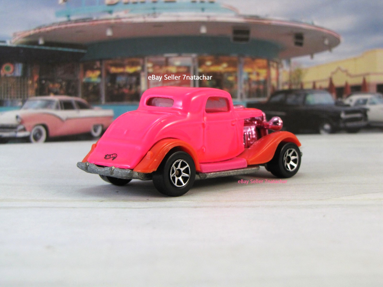 1933-1934 Ford Coupe Pink Flathead V8 Hot Rod Model Collectible Car F