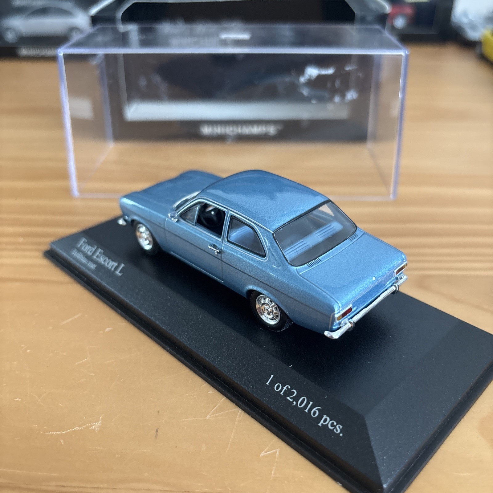 1:43 Minichamps Ford Escort 1300 L 1971 Hellblau Light Blue Metallic 081001