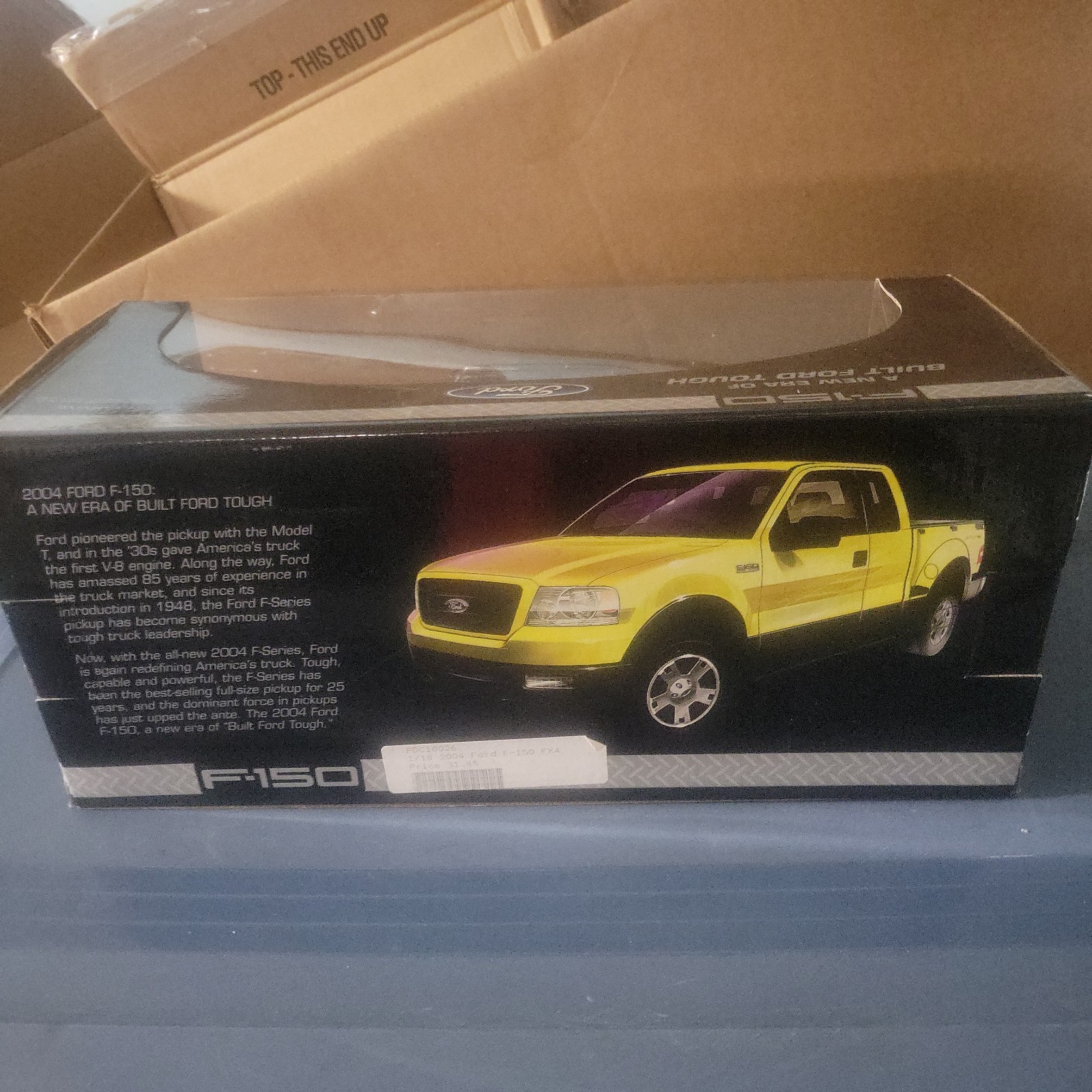 Beanstalk Ford F-150 2004 Black Pickup 1:18 Scale Diecast Collectible Vehicle