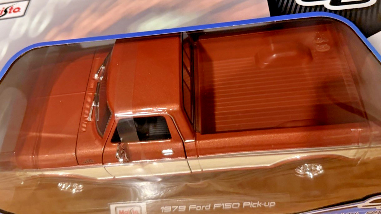 1979 FORD F-150 RANGER PICKUP BROWN & CREAM 1/18 DIECAST MODEL MAISTO Costco