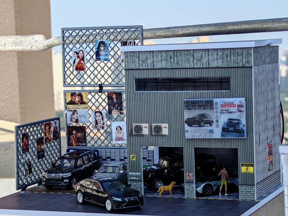 Diorama 1/64 Die-Cast Car Garage Model LED Car Display Collection Scene Gifts US