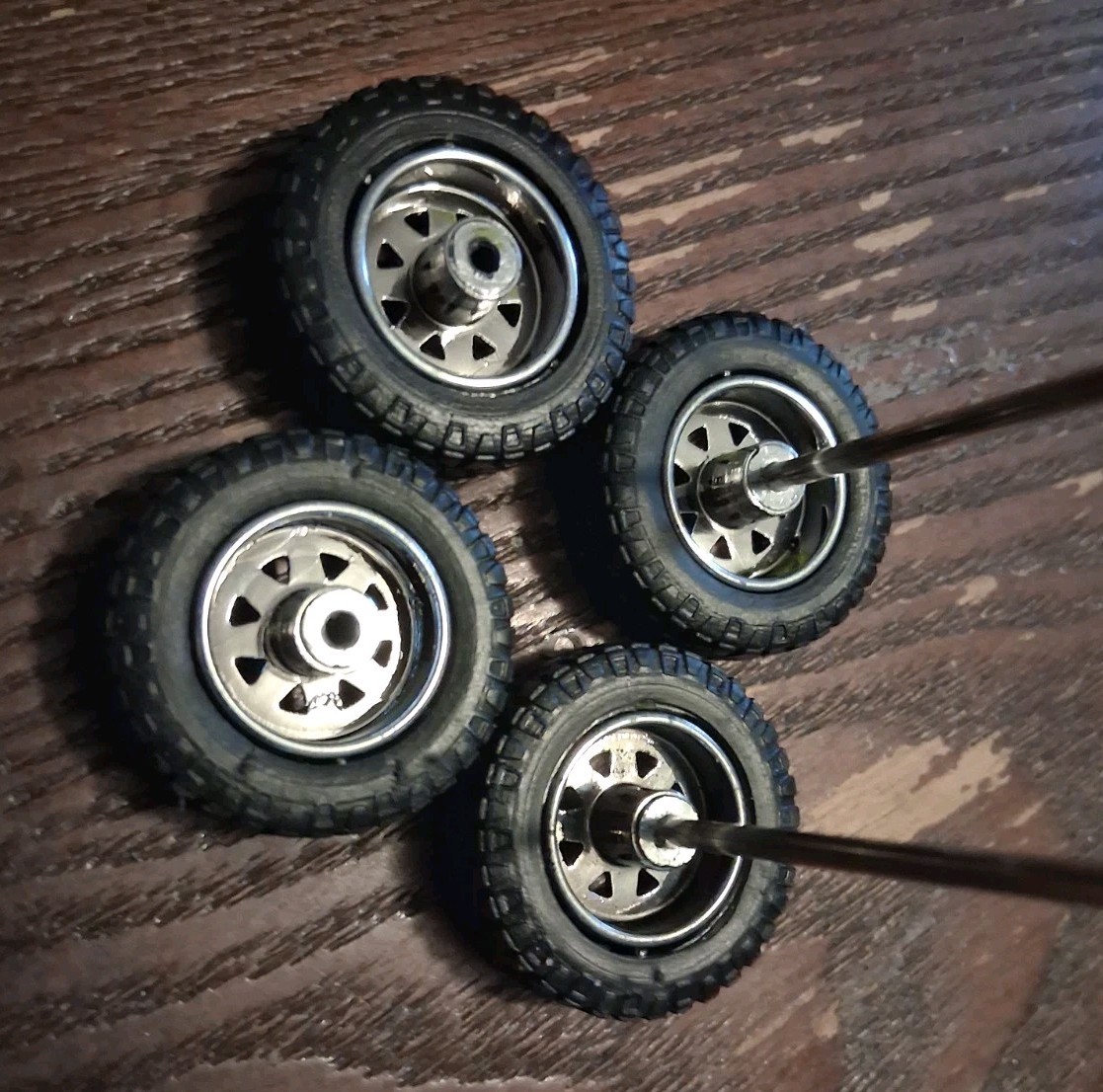 Set Of 1.24 Custom 4×4 Wheels & Tires Replacements Read((Ad Plz))