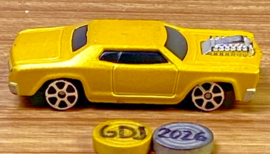Maisto Collection of 3 Blue and Yellow Rosewoods, Ford Mustang GT -GDJ-P-1033