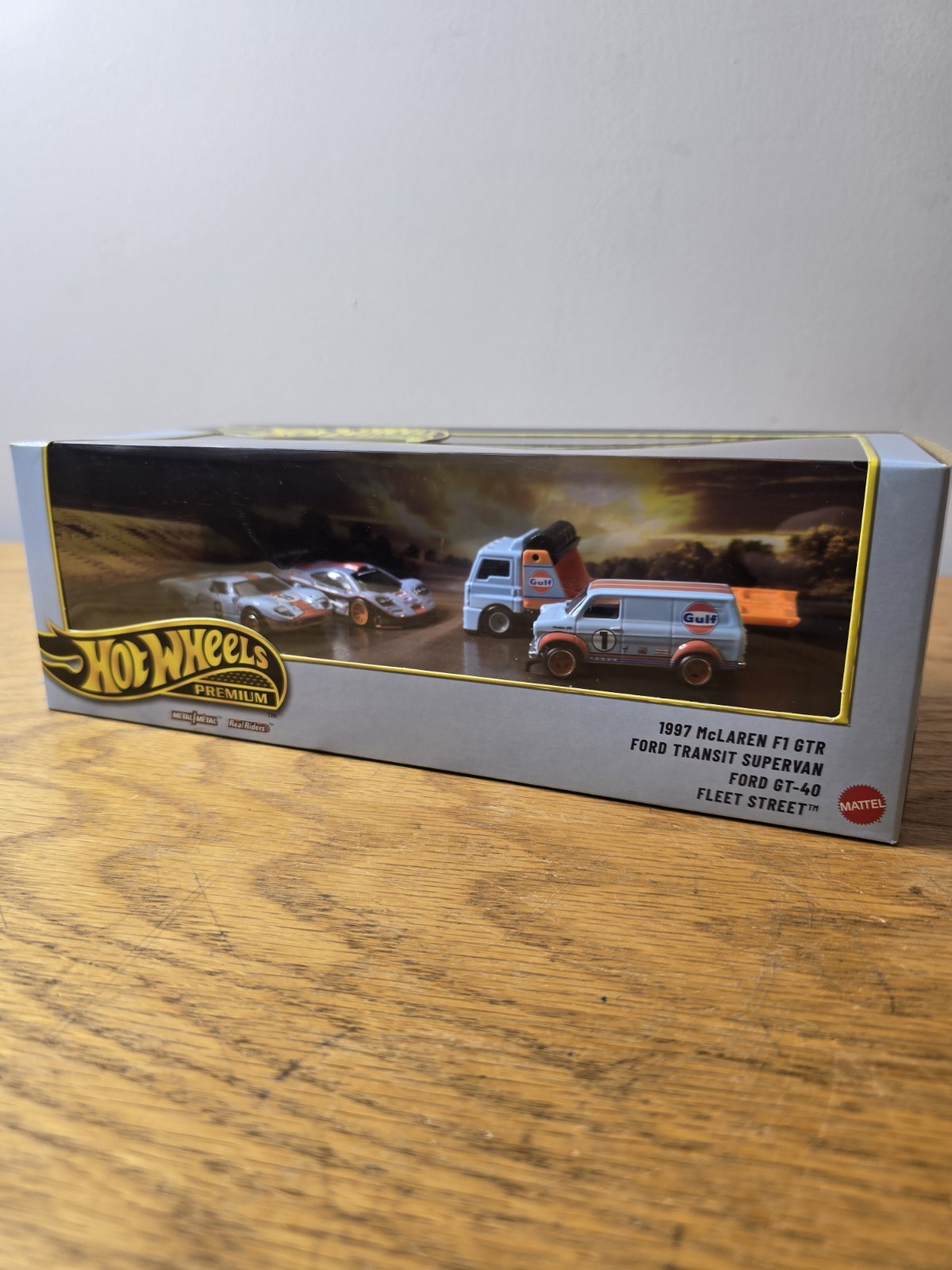 Hot Wheels Premium Collector Diorama Gulf Set McLAREN F1, Supervan, Ford GT-40🔥