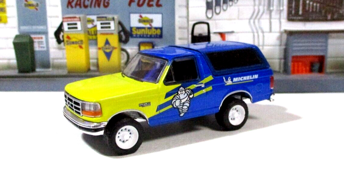 Greenlight 1996 Ford Bronco XL Michelin Tires Removable Top New/Loose Metal