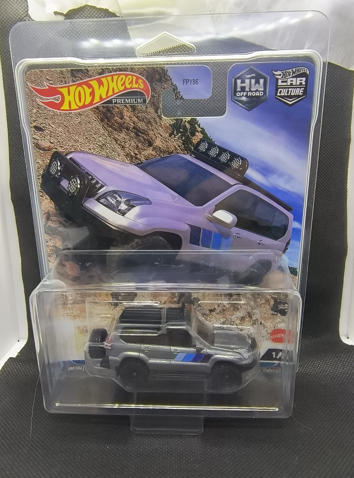Hot Wheels Premium Car Culture 2005 Toyota Land Cruiser Prado Chase w/ Standard