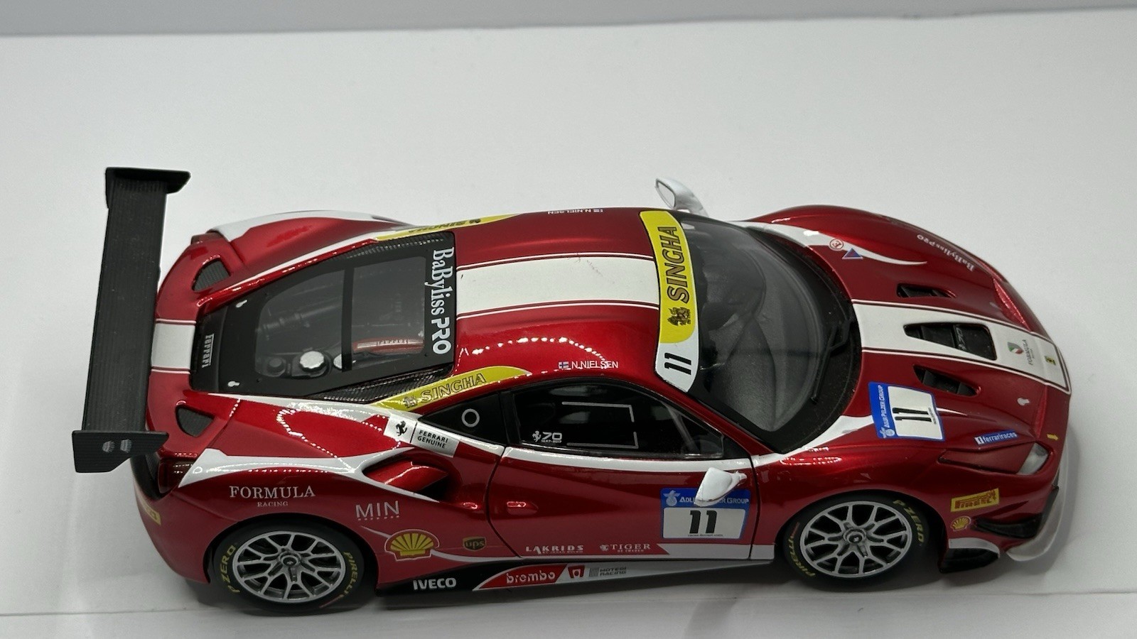 Bburago 1/24 Scale Ferrari 488 Challenge #11 Candy Red with White Accents 26308
