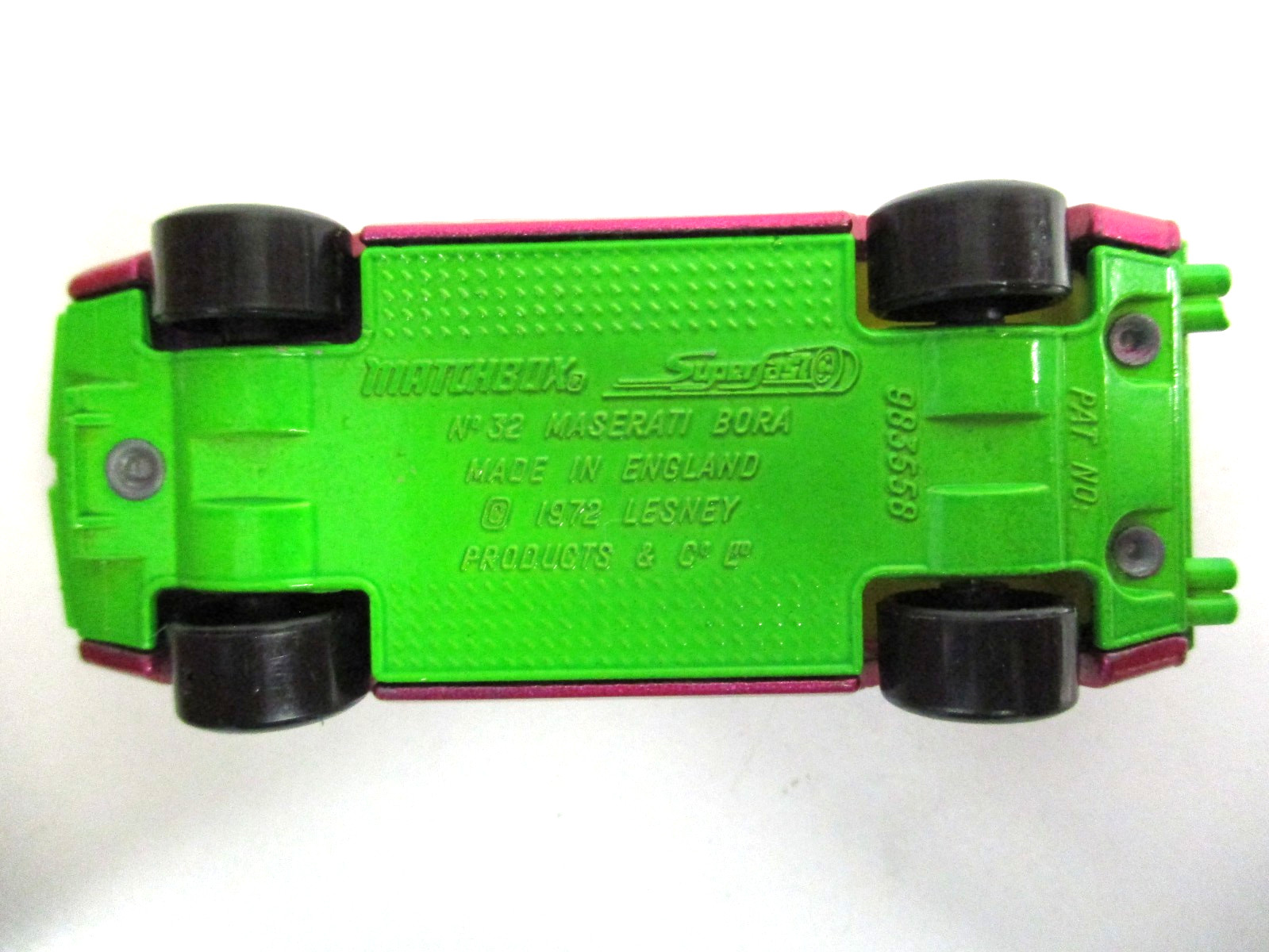 LESNEY MATCHBOX SUPERFAST #32 – MASERATI BORA – BOX