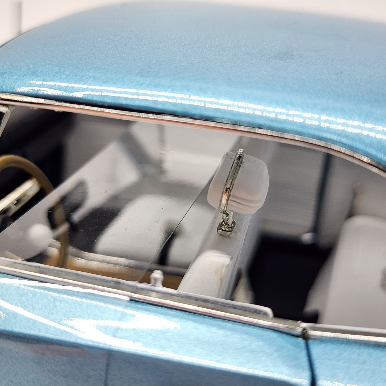 57Z Auto World 1:18 1969 Dodge Charger American Muscle Rare Color Variant