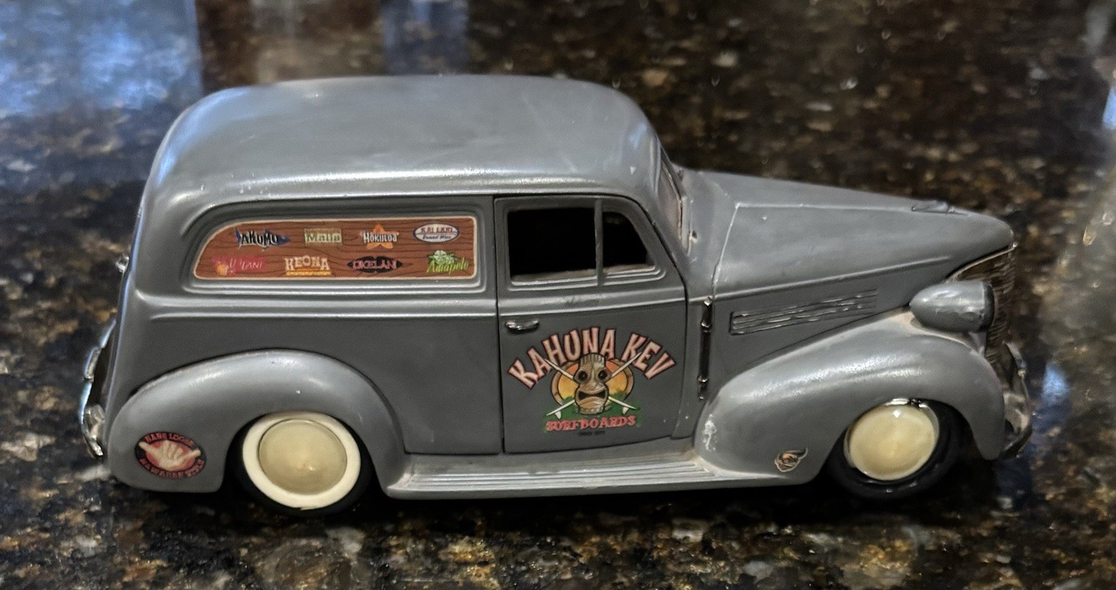Jada Toys Road Rats Chop Shop 1939 Chevy Sedan Delivery 1:24 Metal Rat Rod