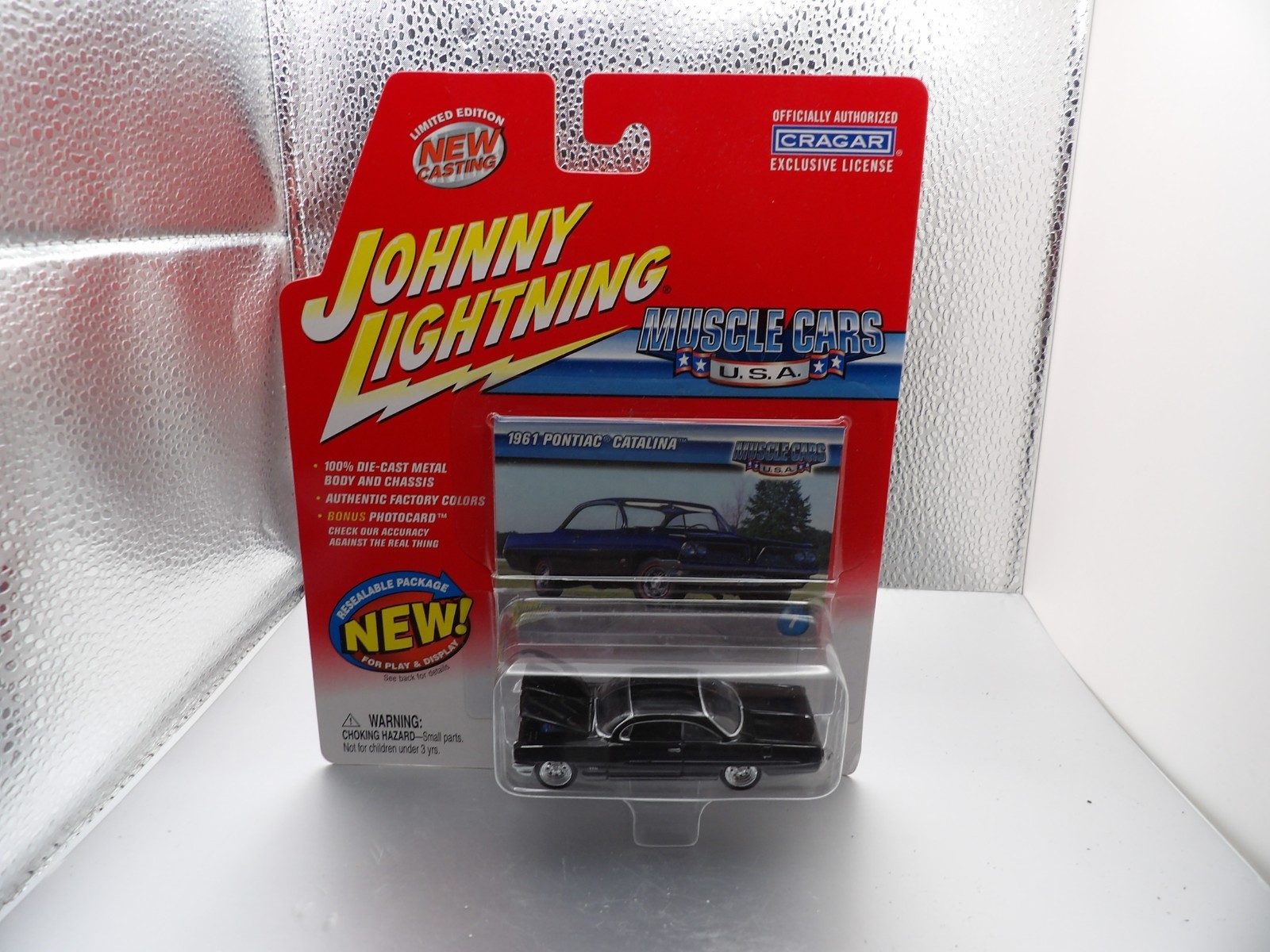 1961 PONTIAC CATALINA 2003 JOHNNY LIGHTNING MUSCLE CARS U.S.A. 1:64