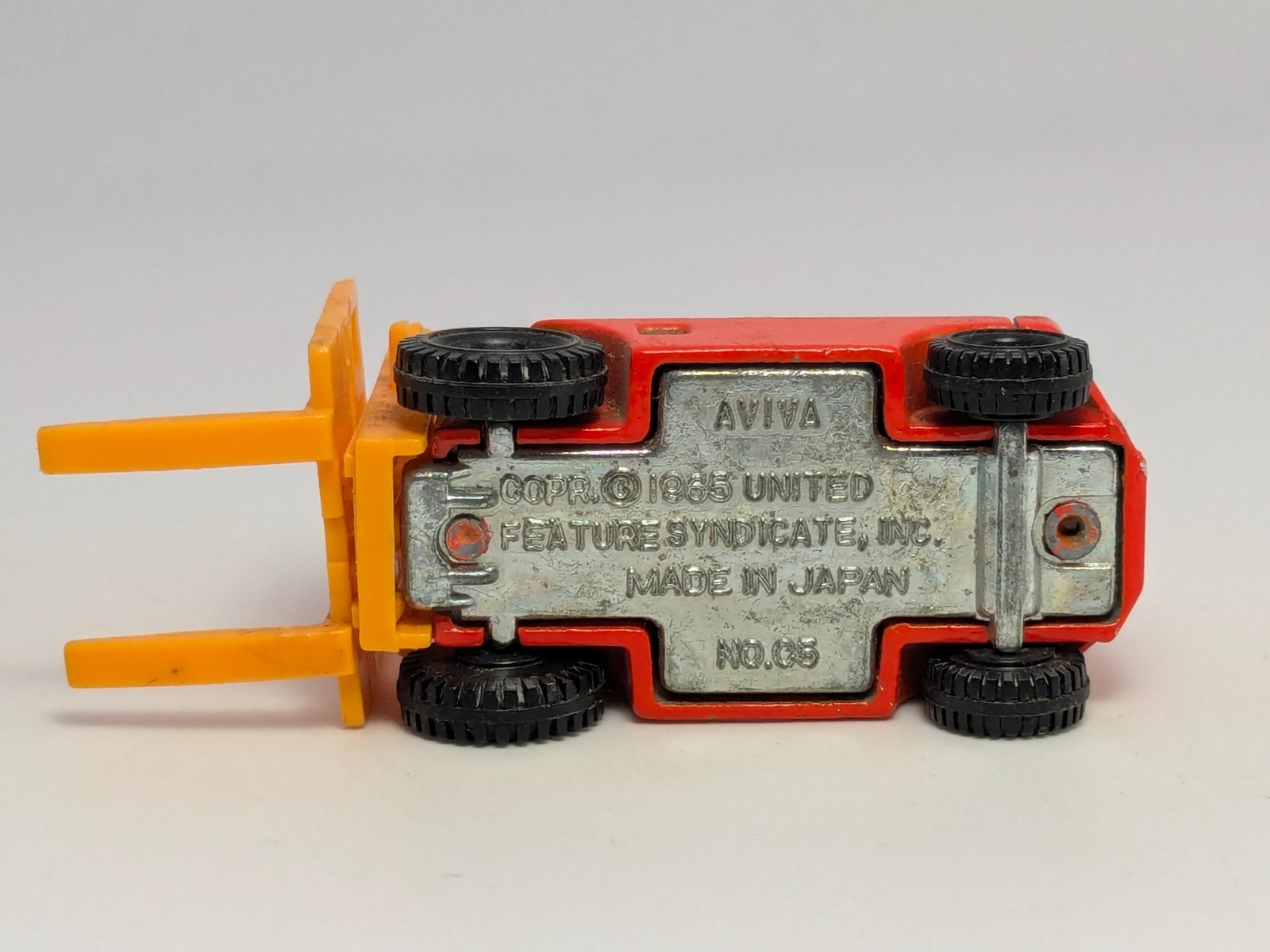 Vintage Aviva Komatsu Red Fork Lift Truck 1965 Peanuts WOODSTOCK Diecast Japan
