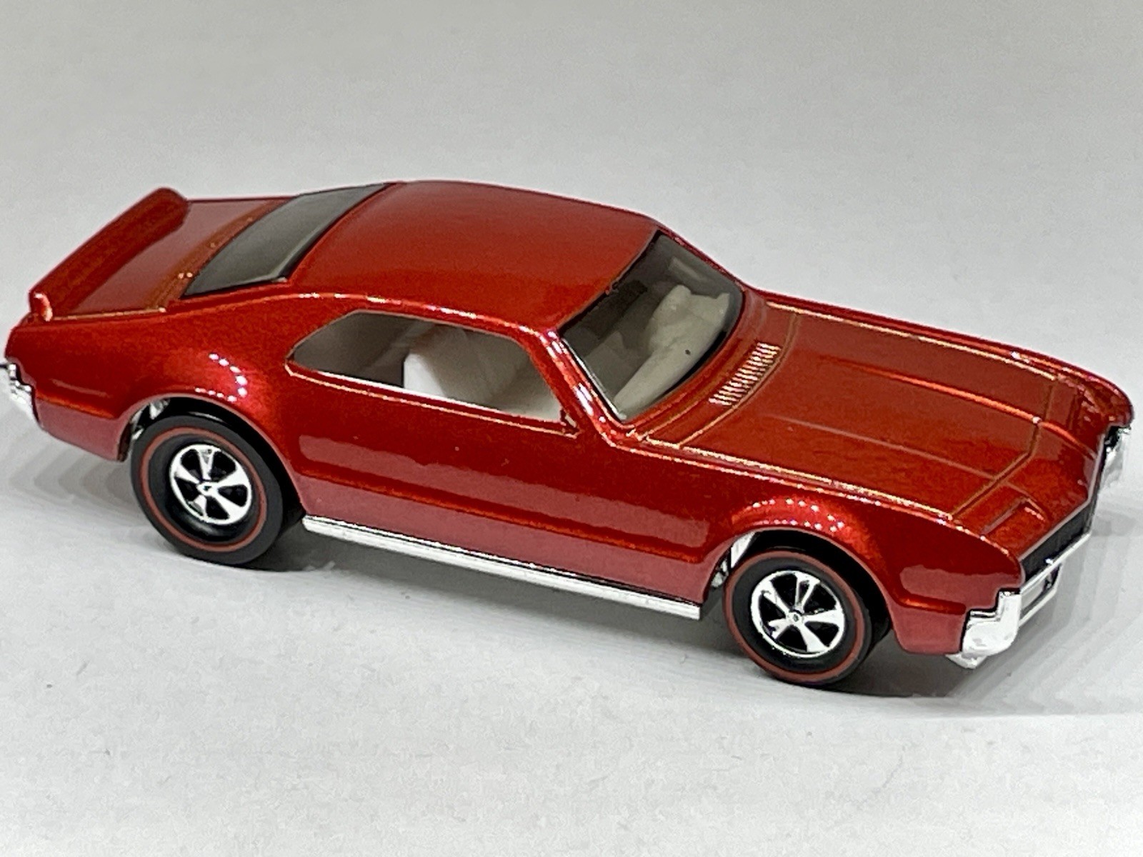 🔥 Hot Wheels CUSTOM MADE REDLINE ‘66 Toronado Diecast Car 1:64 Car