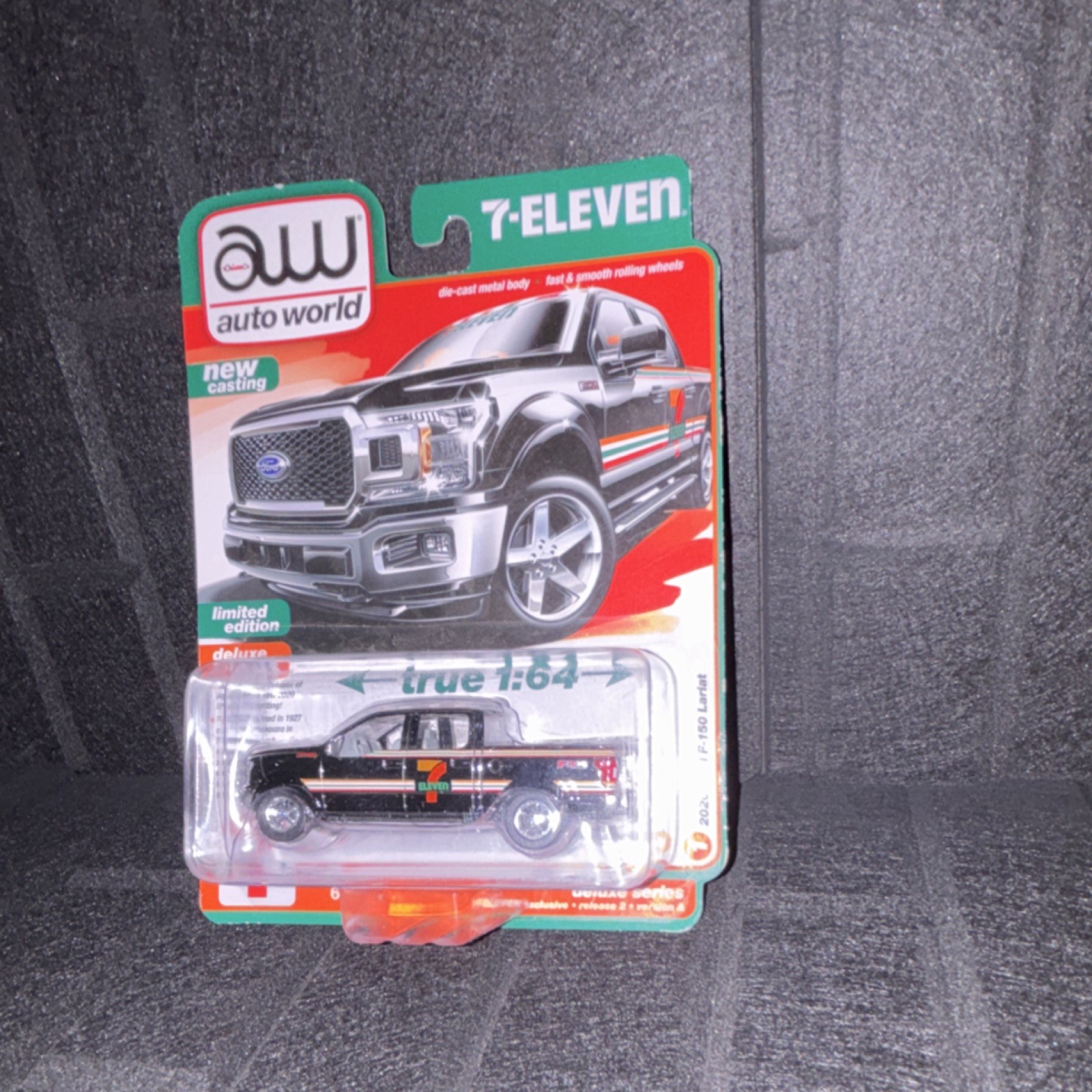 Auto World 7-Eleven F-150 Lariat Limited Edition 1:64 Diecast Truck