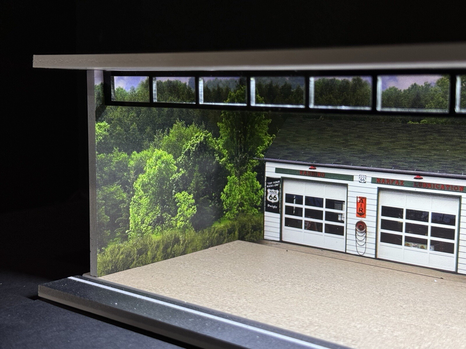 Classic Gas Station Theme FOR Hot Wheels 1:64 Model Diorama Garage LED Lighting!