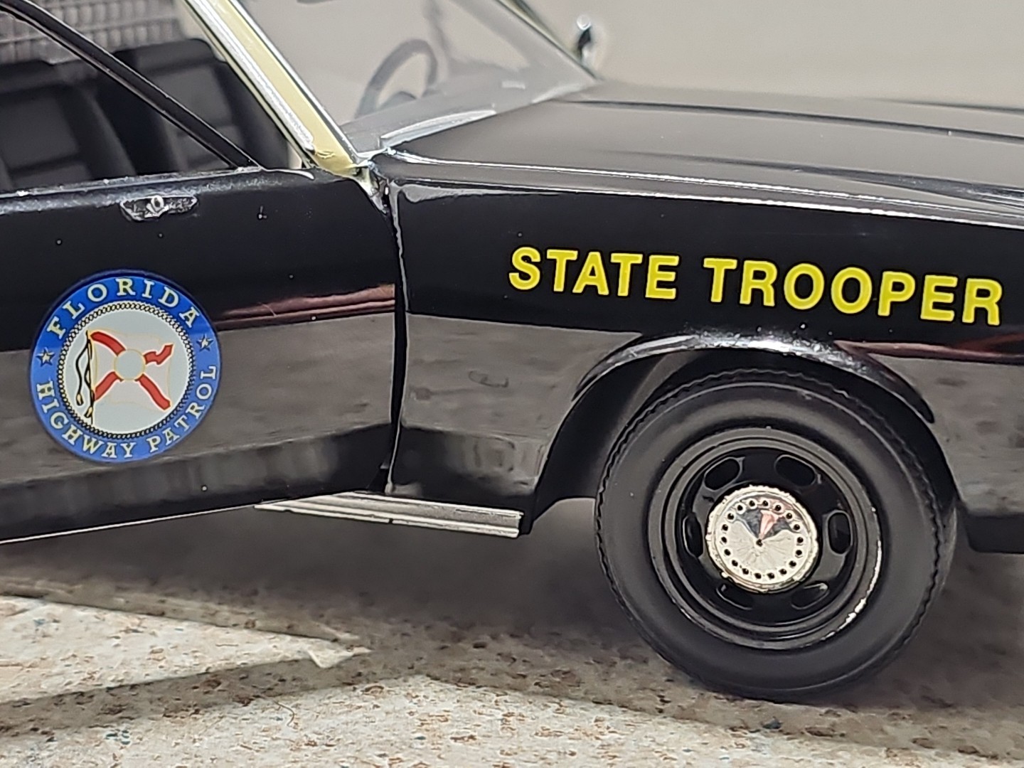 Greenlight Hot Pursuit 1978 Plymouth Fury Fl. Hwy. Patrol 1:24 Diecast Series 1