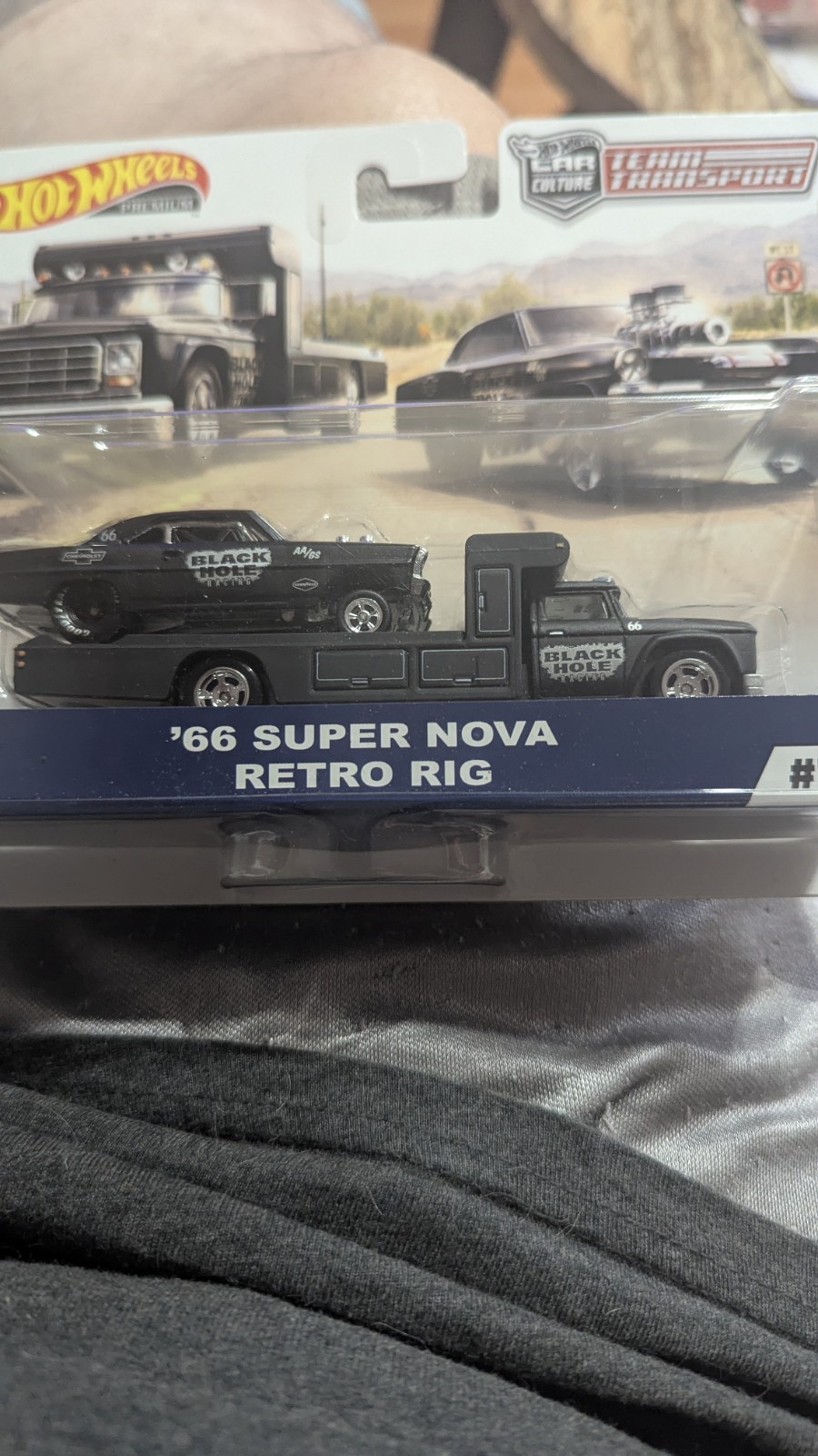 Hot Wheels ’66 Super Nova & Retro Rig Black Hole #7 Team Transport Car Culture