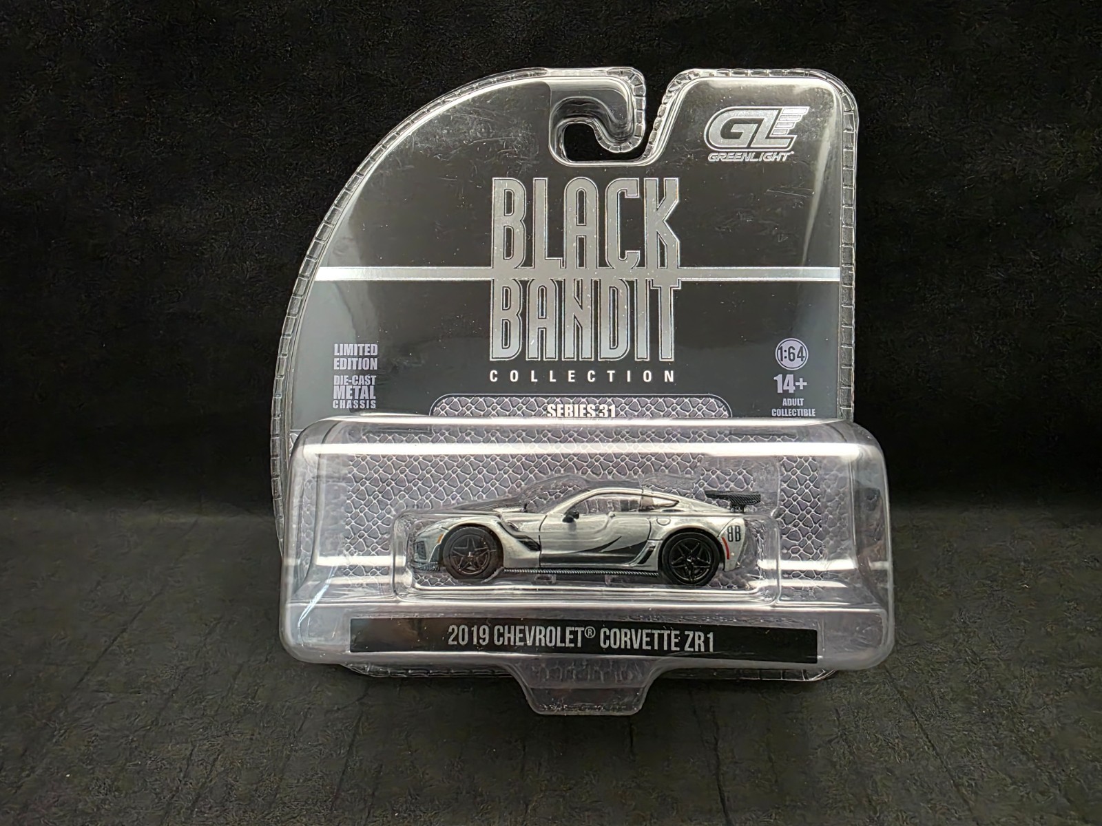 Greenlight Black Bandit 31 – 2019 Chevrolet Corvette ZR1 – 28190-E **RAW CHASE**