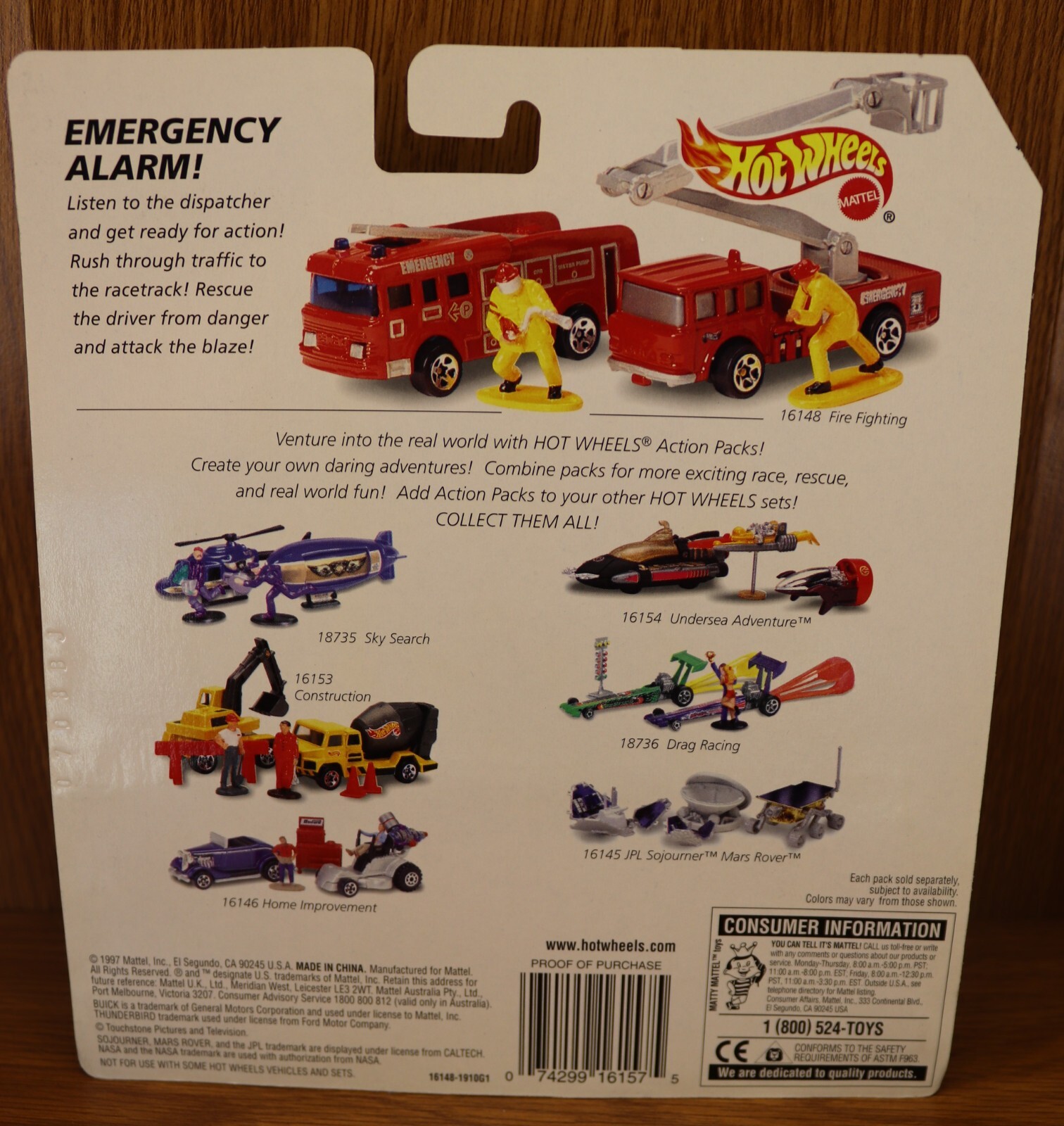 HOT WHEELS ACTION PACK POLICE FIRE RESCUE New in box