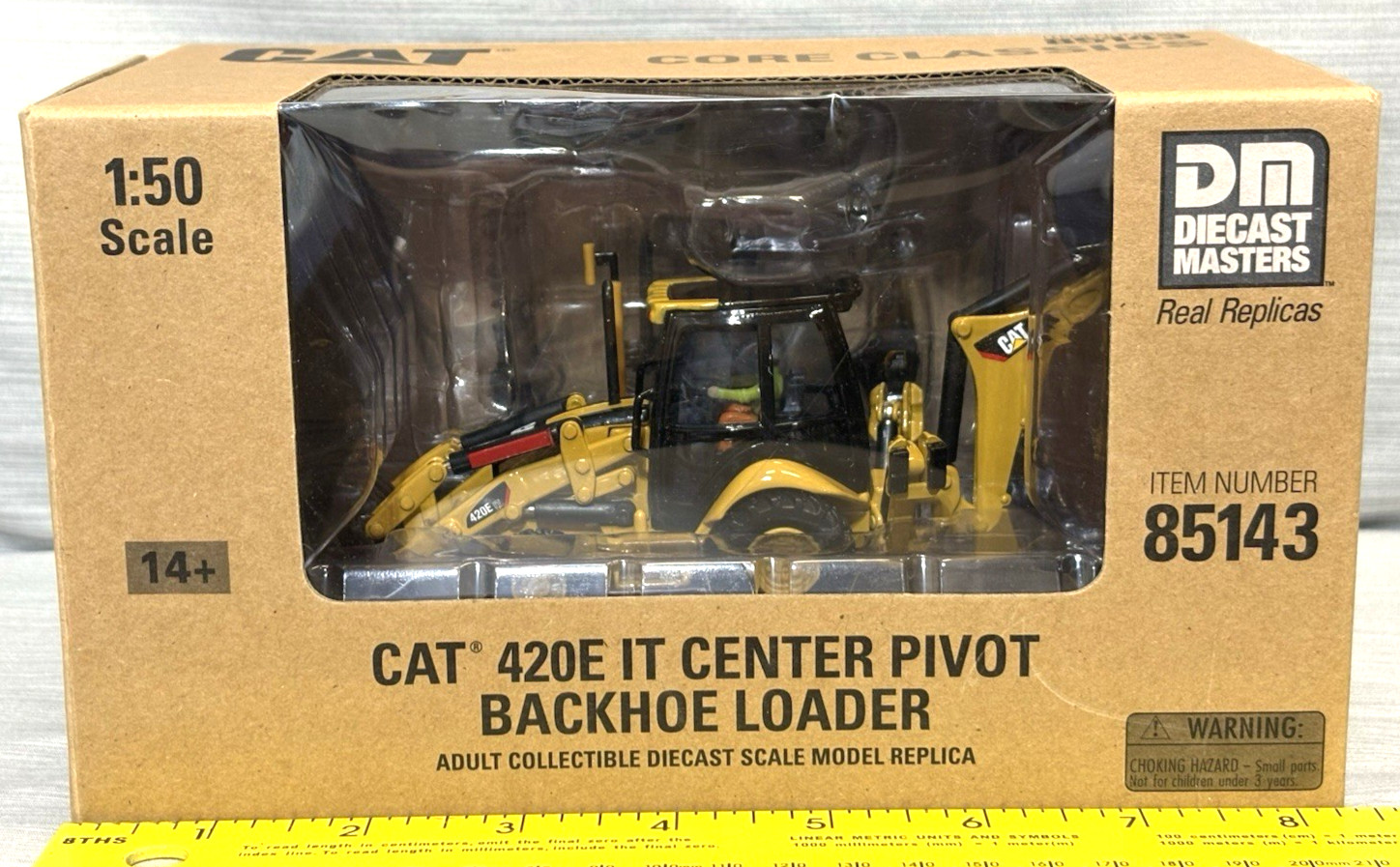 DIECAST MASTERS Caterpillar 420E IT Center Pivot Backhoe Loader 1:50 DM85143