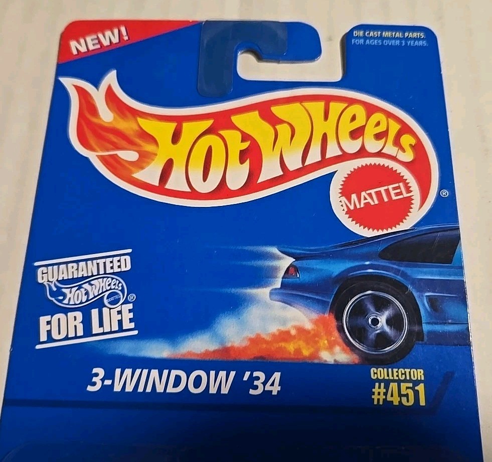 1995 Mattel Hot Wheels Blue Card Pink 3-Window 34 Car 451 with 7 Spoke Rims