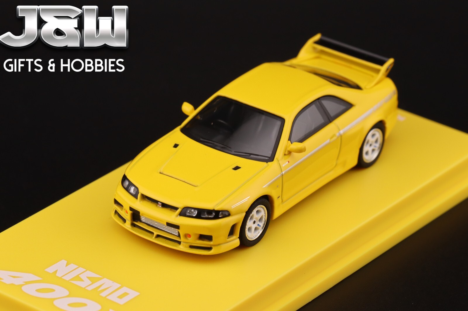 Kyosho Nissan Nismo 400 R with MOTN LED Base Compatible Yellow 1/64