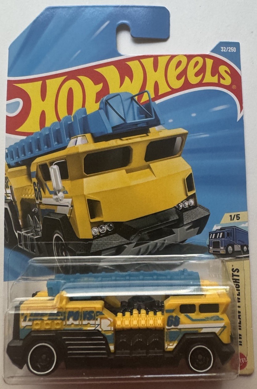 2026 Hot Wheels HW HEAVYWWEIGHTS 1/5 5 Alarm 32/250 (Yellow) (Int. Card)