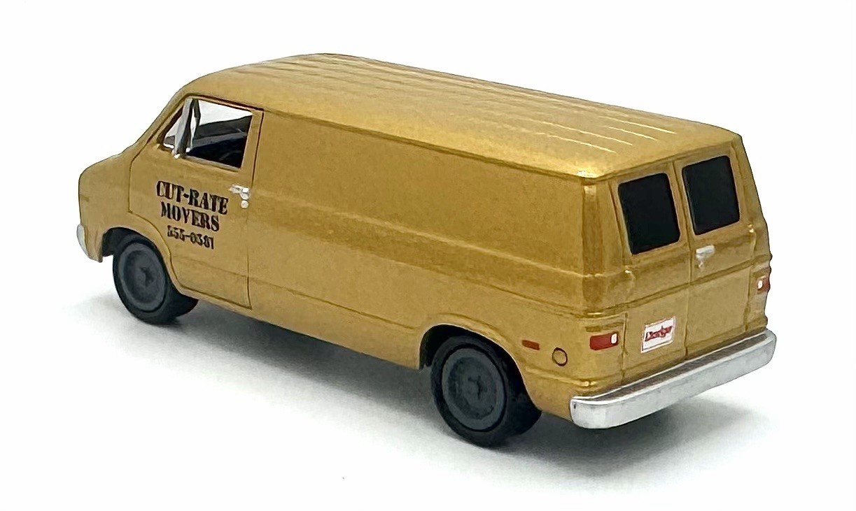 1976 Dodge Ram Van B100 3.7L Moving Van – Light Gold Poly – 1:64 Scale -MOPAR