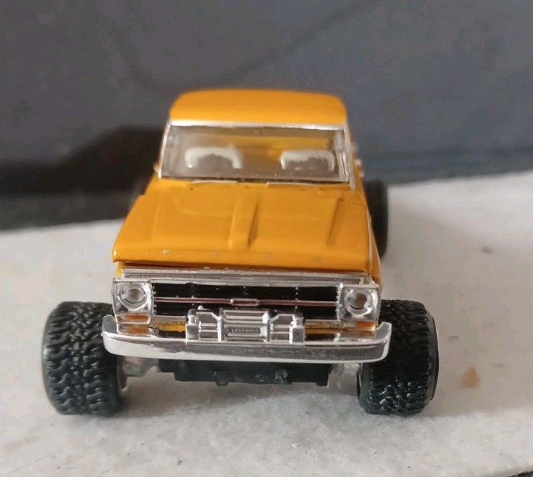 M2 Machines 1:64 Scale (CUSTOM) 1969 FORD F-100 RANGER PICKUP
