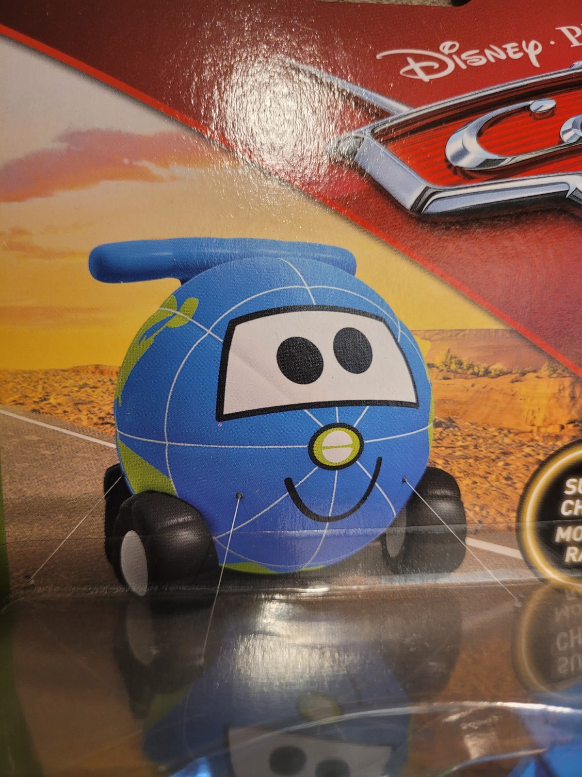 Disney Pixar Cars Globie WGP Deluxe Super Chase
