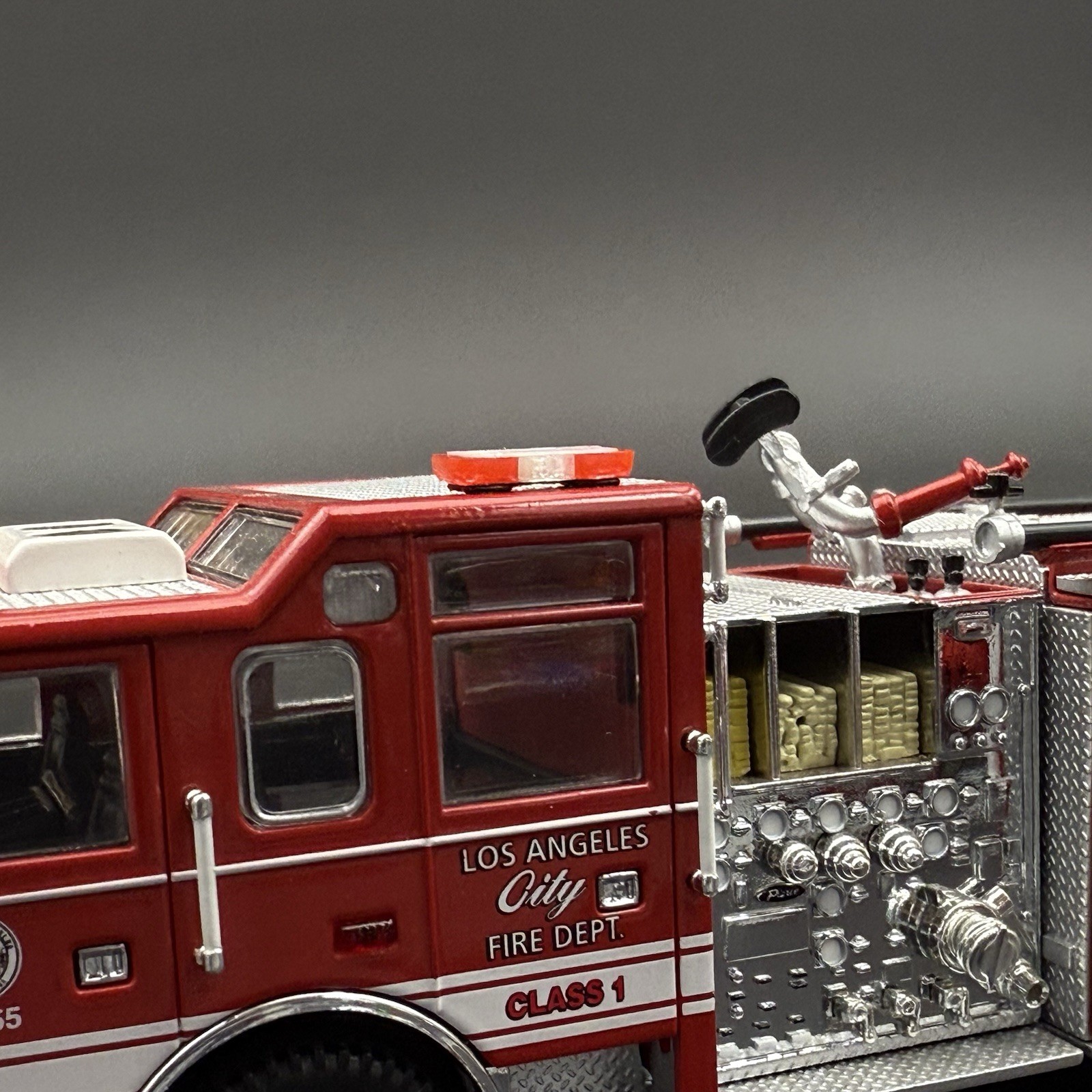2 Pack 1/50 Mini Whelen Edge Red Clear Lightbar Gray Top Police Fire EMS 5012RCR