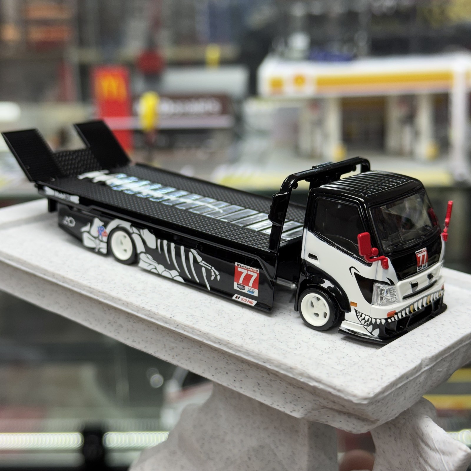 1:64 H300 77# Flatbed Transport Trailer Simulated Alloy Car Model Cool Gift