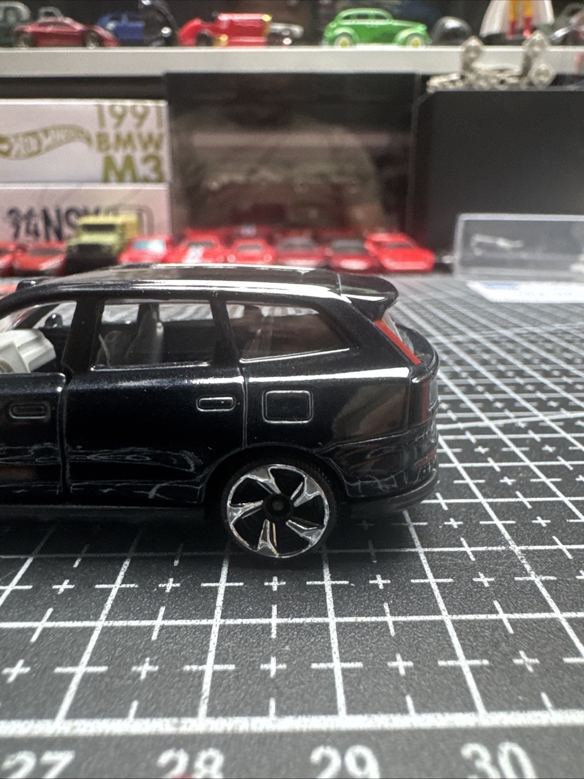 Majorette 1-64 Volvo EX90 Dark Blue Premium Cars 2026 New Combine P&P