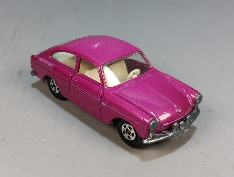 Matchbox Lesney Superfast MB67 Purple Volkswagen 1600TL w/F2 Box
