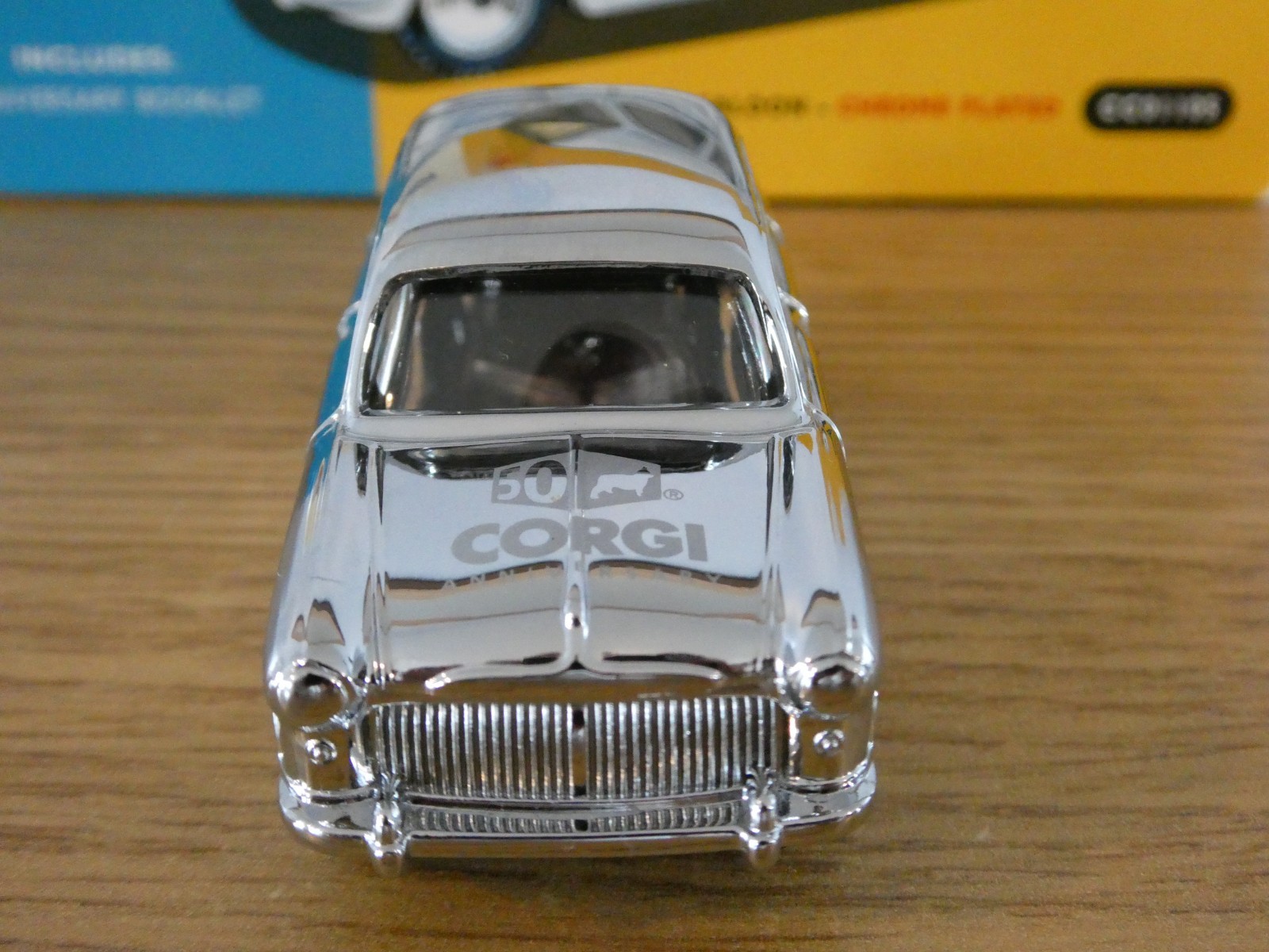CORGI TOYS 50TH ANNIVERSARY FORD CONSUL SALOON CHROME CAR MODEL CC01105 1:46
