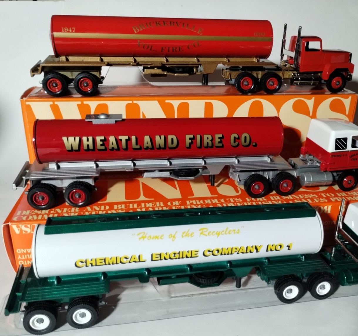 Lot of 17 Pennsylvania Fire Equipment Winross Semi Mack Trucks Tankers …