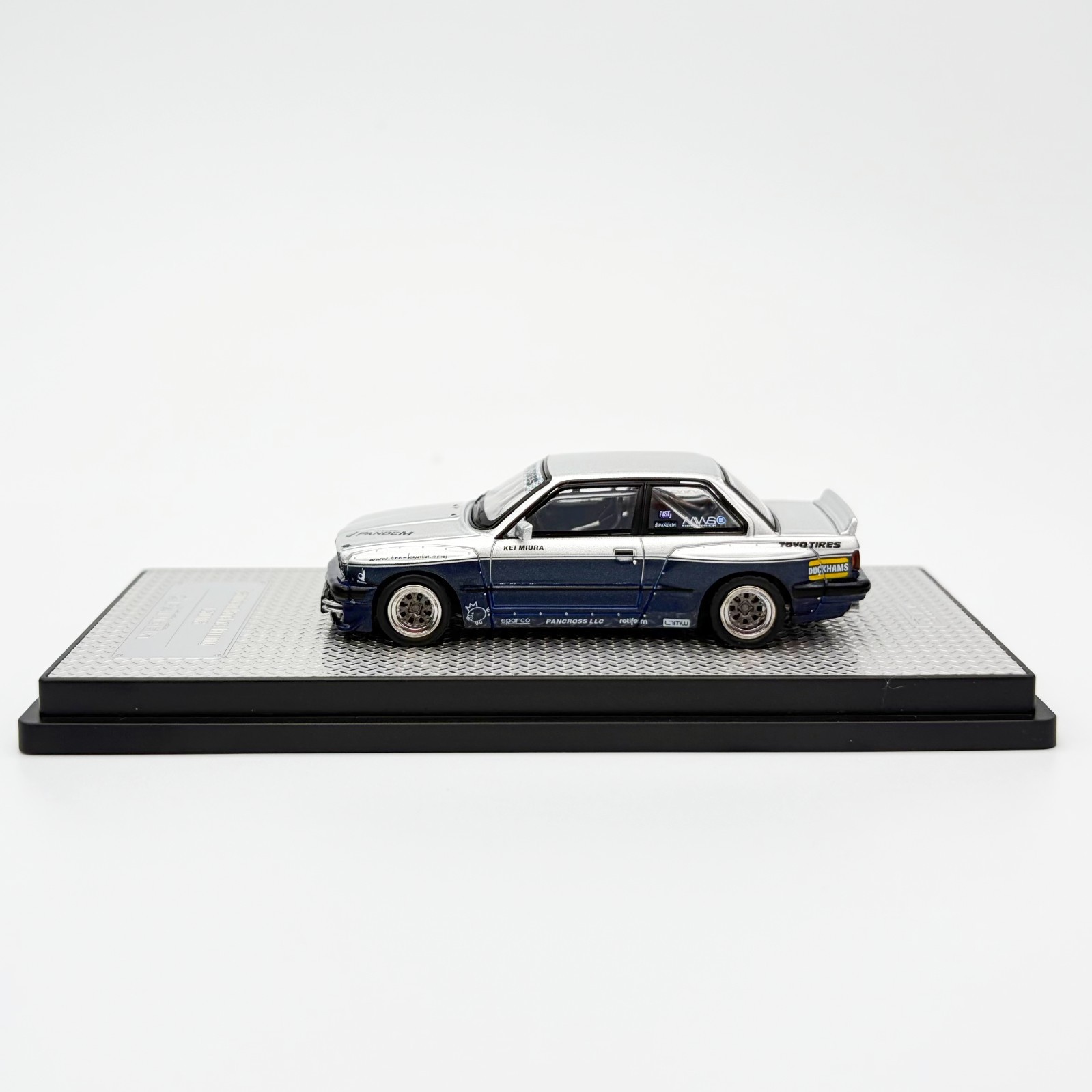 INNO64 1:64 Pandem BMW E30 M3 Rocket Bunny Silver/Blue