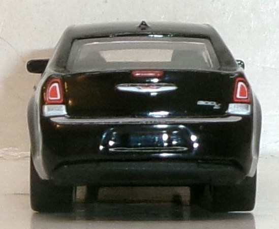 LOOSE 2021 MATCHBOX 1:64 BLACK 2015 CHRYSLER 300 WHEEL SWAP REAL RIDERS