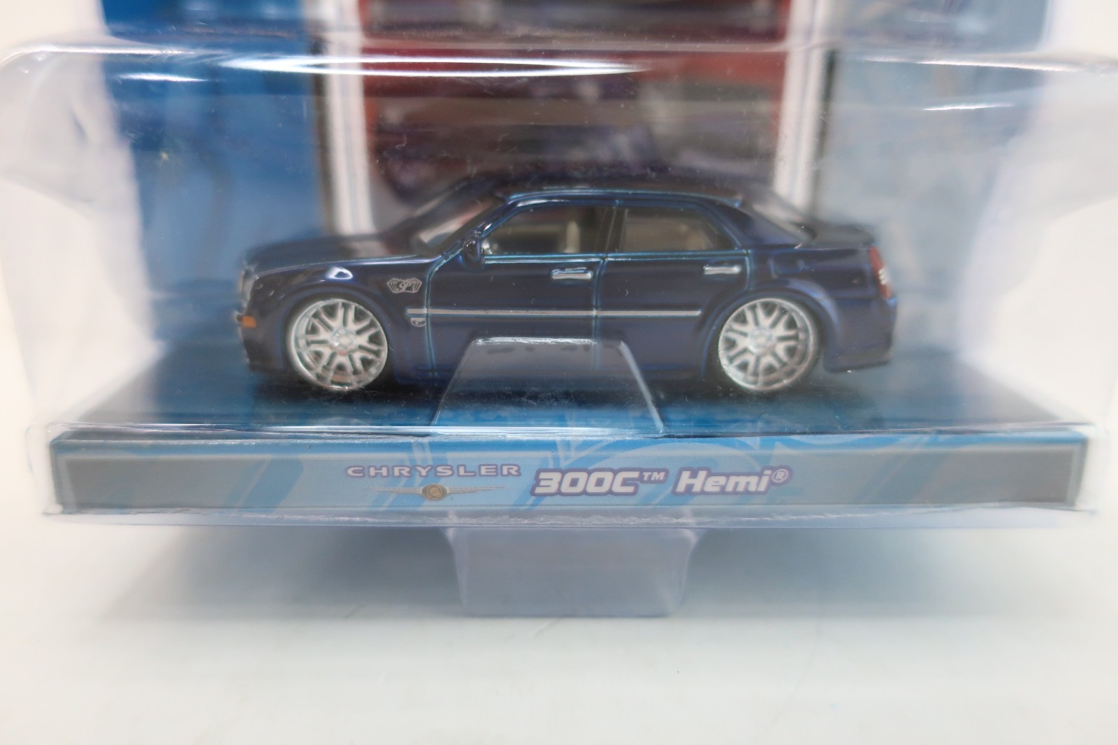 Maisto Playerz 1:64 Diecast Blue Chrysler 300C Hemi