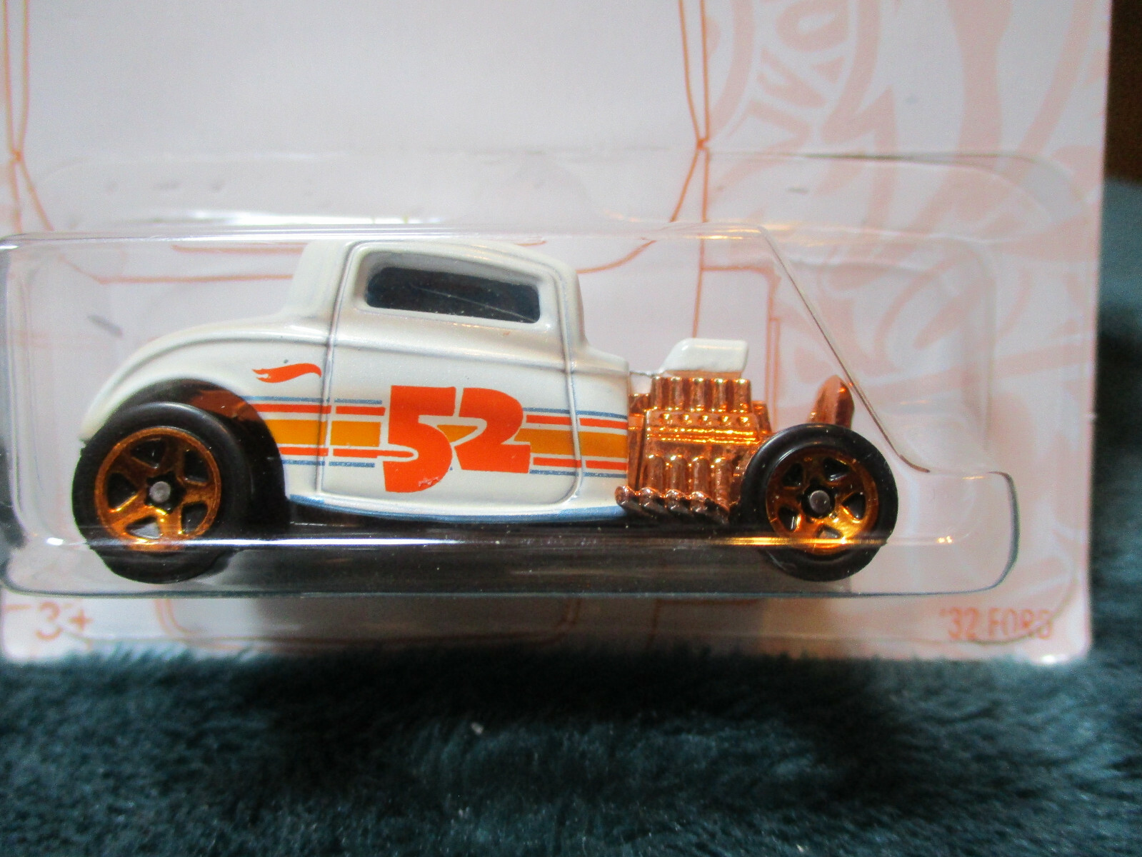 2019 Hot Wheels ’32 Ford Custom Hot Rod White 1/64 Scale Die Cast 2/6