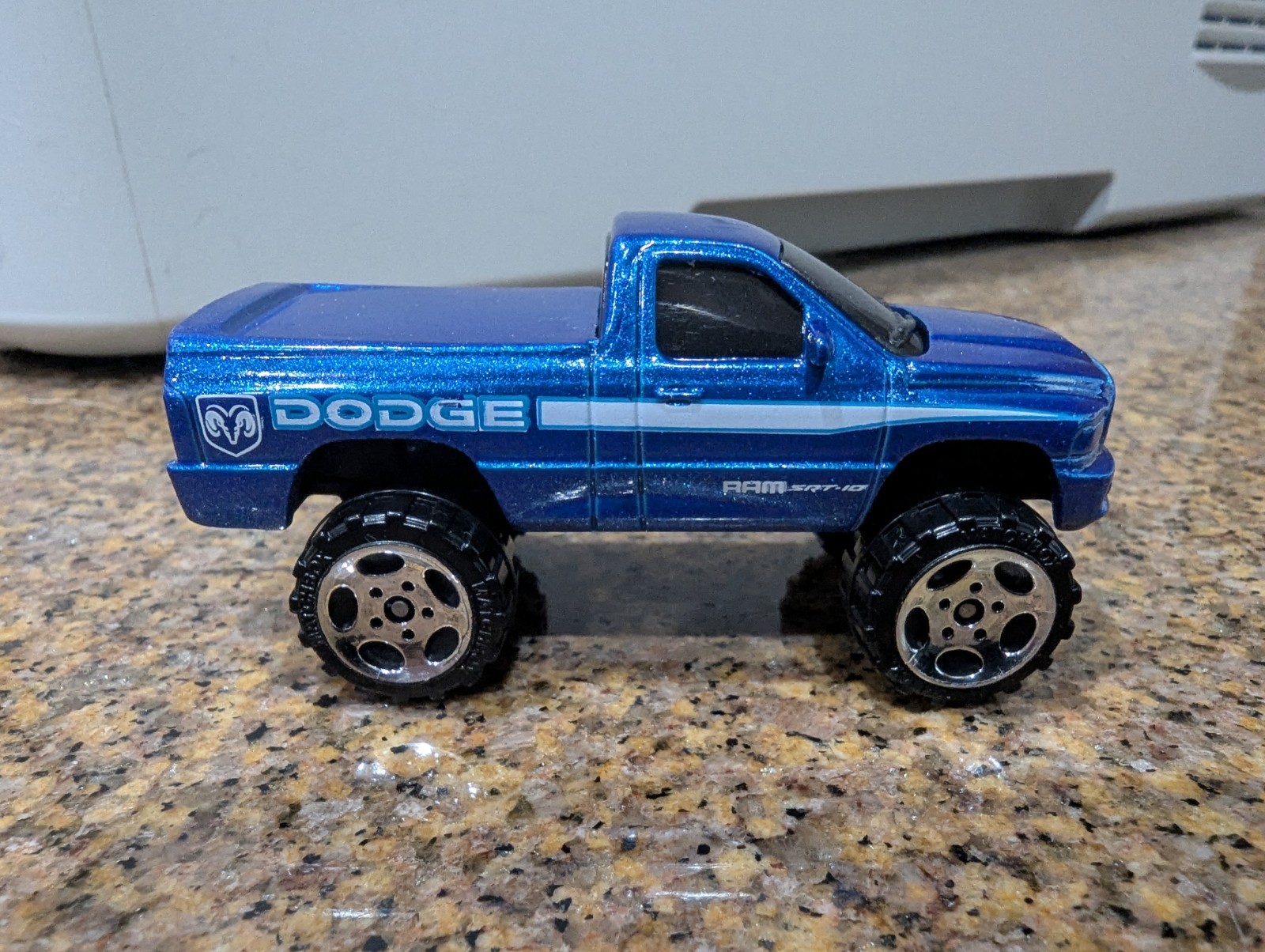 2005 Matchbox #59 Dodge Ram SRT10 BLUE w/ WHITE STRIPE 1:64 scale mint