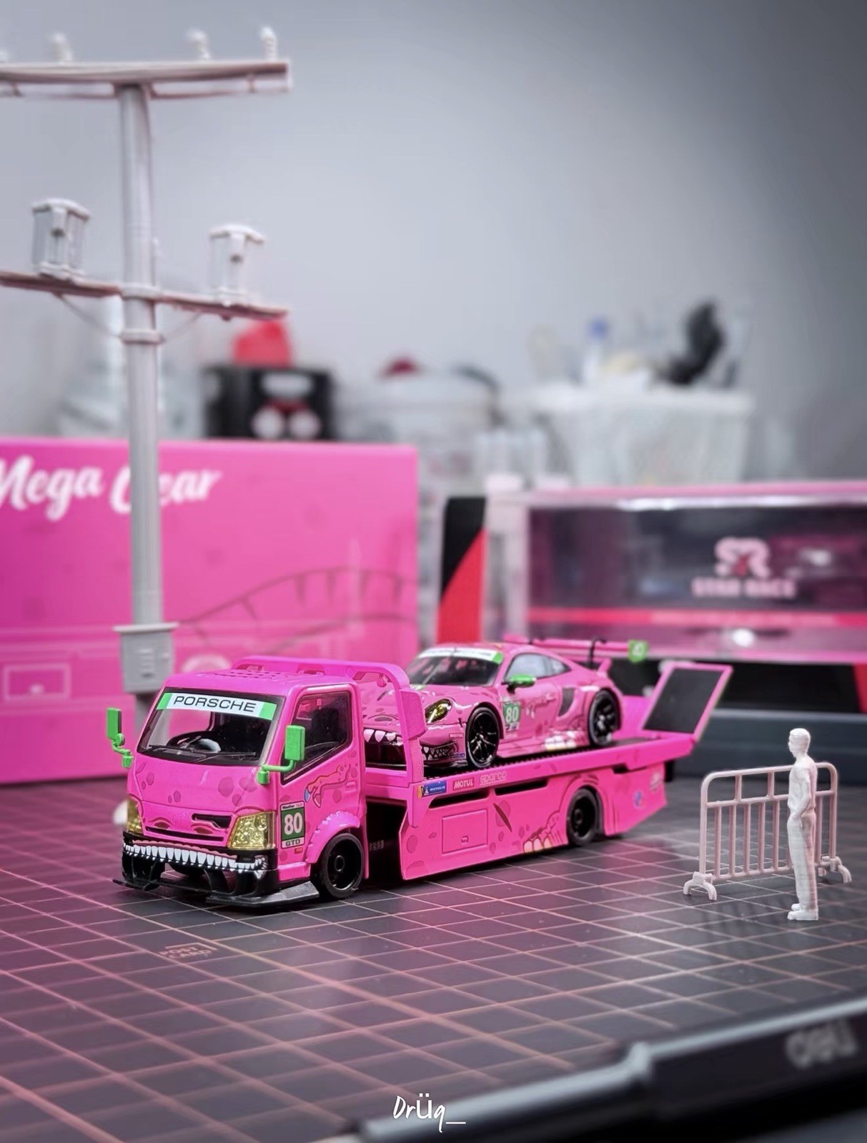 MG 1:64 H300 Custom Tow Flatbed Truck Dinosaur Model Diecast Metal pink US SHIP!