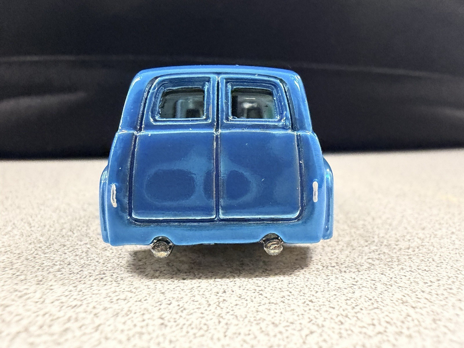 Hot Wheels ’56 Ford Custom, Blue Metalic Paint, on 3D printed lowrider wheels