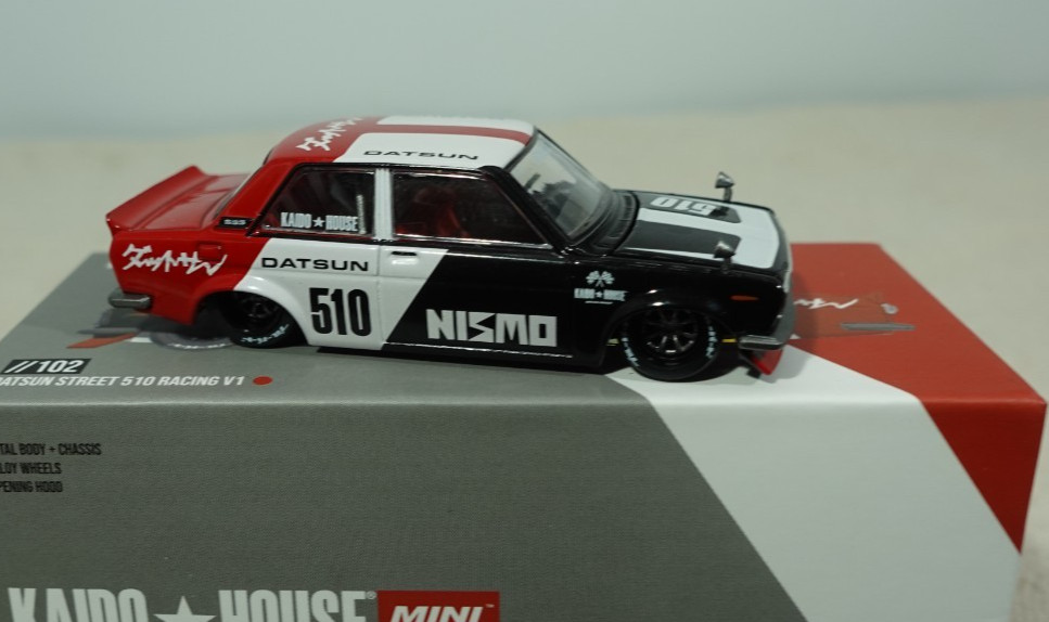 Kaido House Mini GT Datsun Street 510 Racing V1 1/64
