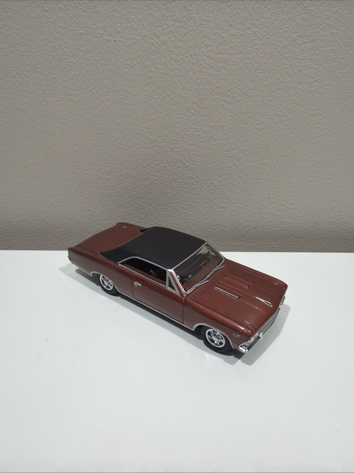 Matchbox Collectibles 1:43 Scale Metallic Copper 1966 Chevy Chevelle SS 396 I27
