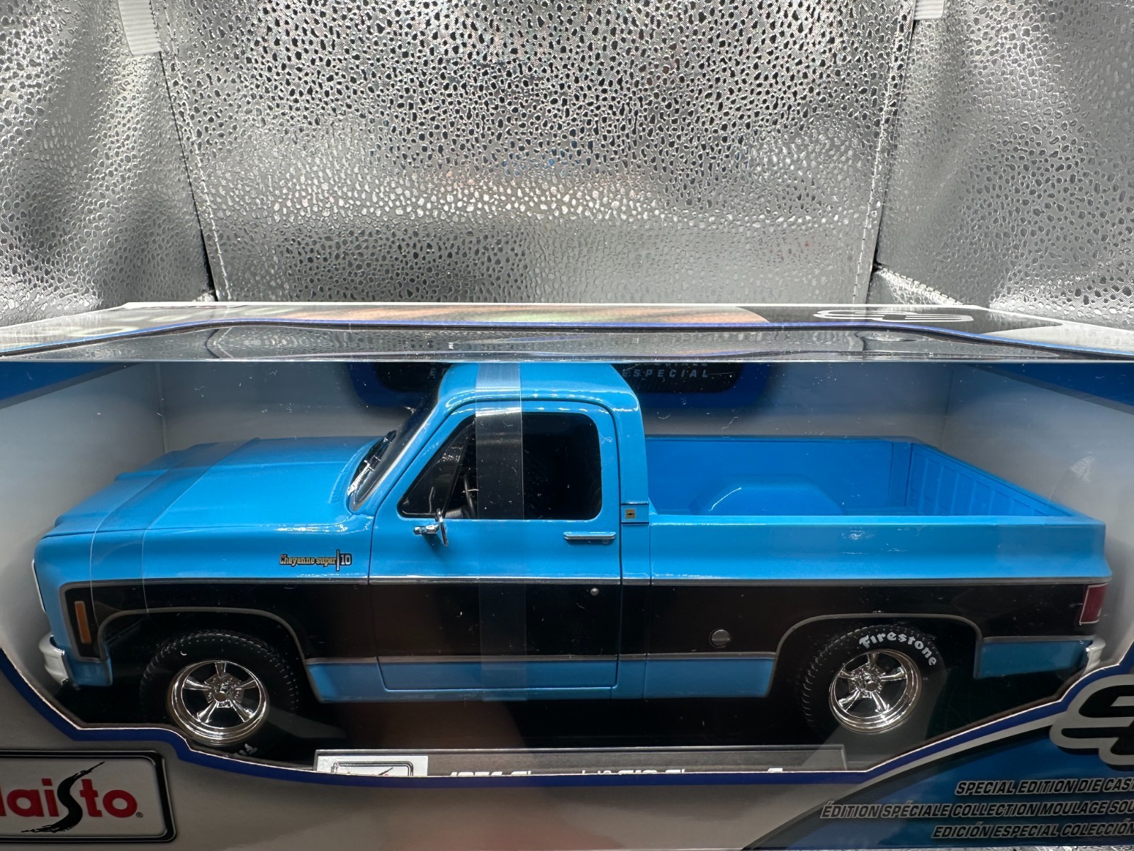 Maisto 1:18 1974 Chevrolet C10 Cheyenne Super Pickup Truck Blue Black Stripe New