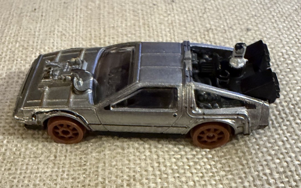 Hot Wheels Premium Back to the Future Delorean Ford Super Deluxe Lot Of 2 Loose