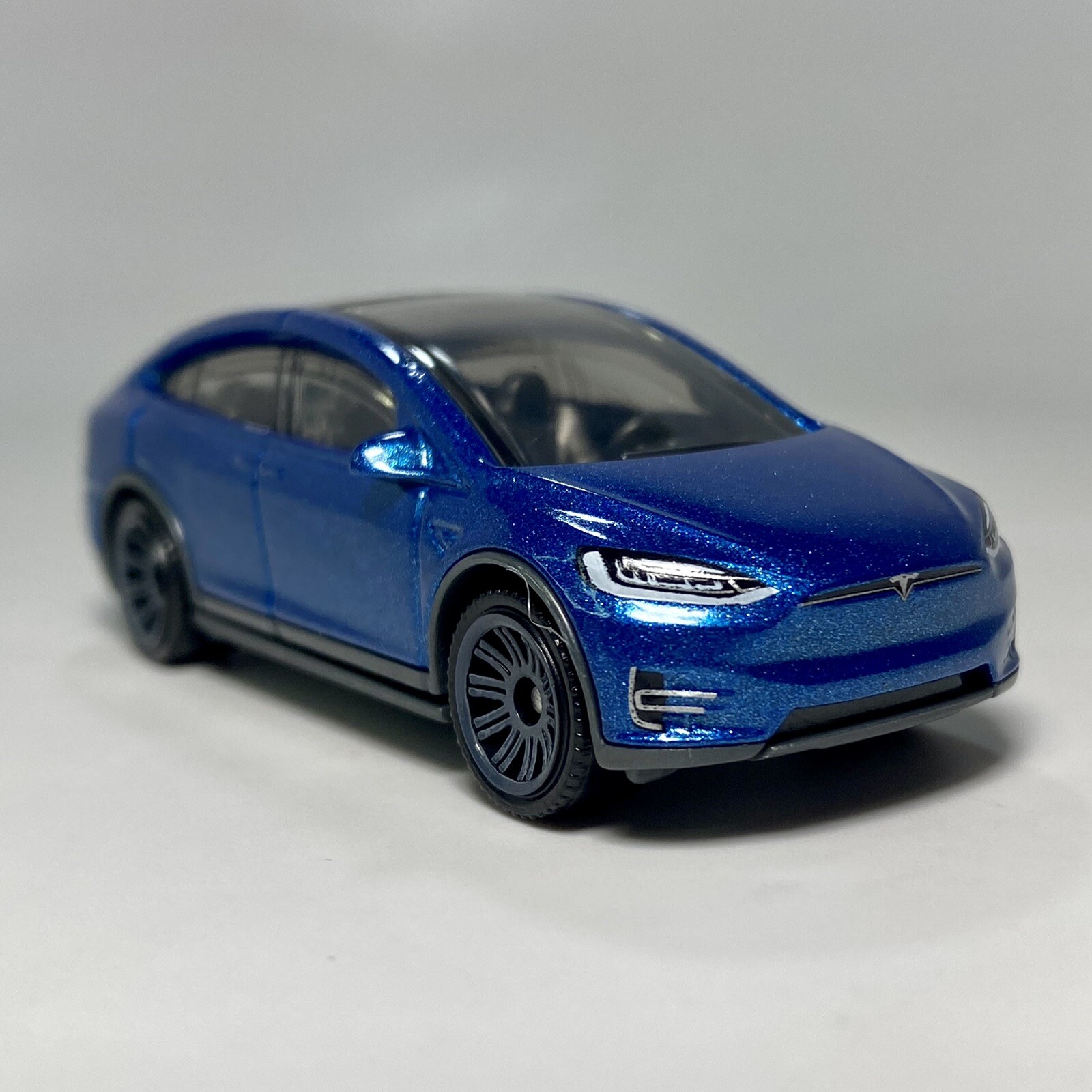 2020 Tesla Model X Blue 1:64 Scale Diecast Diorama Model Car #53