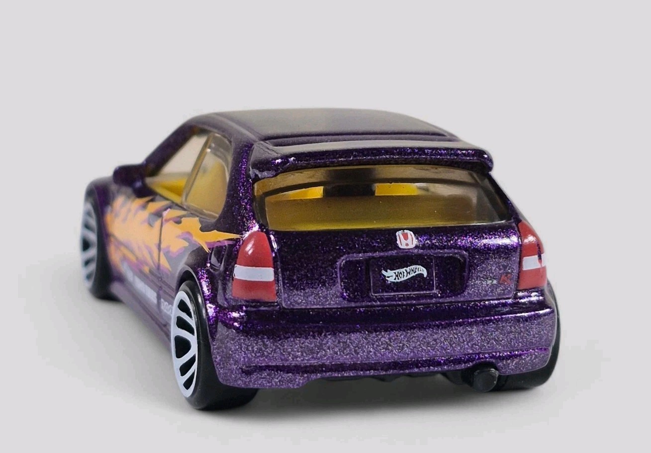 1999 HONDA CIVIC TYPE R Diorama Collectible DieCast Model Car 1:64 Purple LOOSE